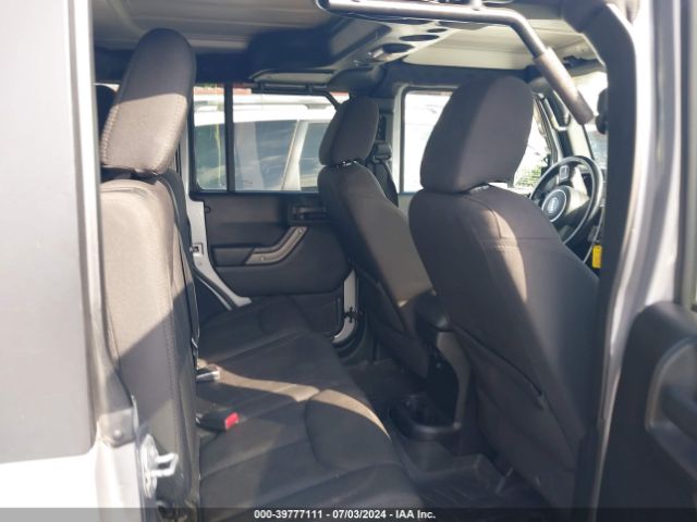 1C4BJWDG3FL638752 Jeep Wrangler Unlimited Sport