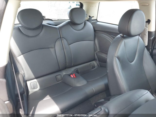 2012 MINI COOPER WMWSU3C57CT260921 Photo 7