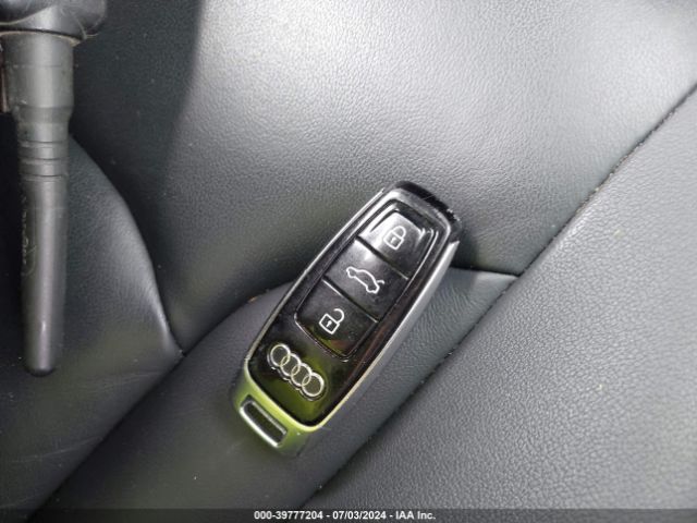 WA1AVAF12KD017593 Audi Q8 55 Premium