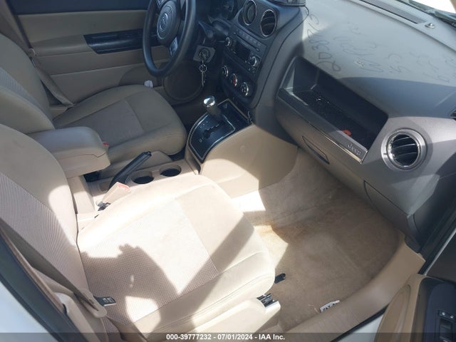 1C4NJPBAXHD148954 Jeep Patriot Sport Fwd