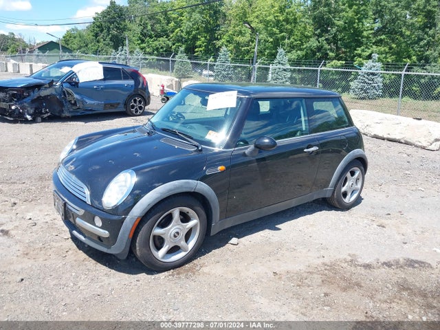 2002 MINI COOPER WMWRC33472TC36659 Photo 1