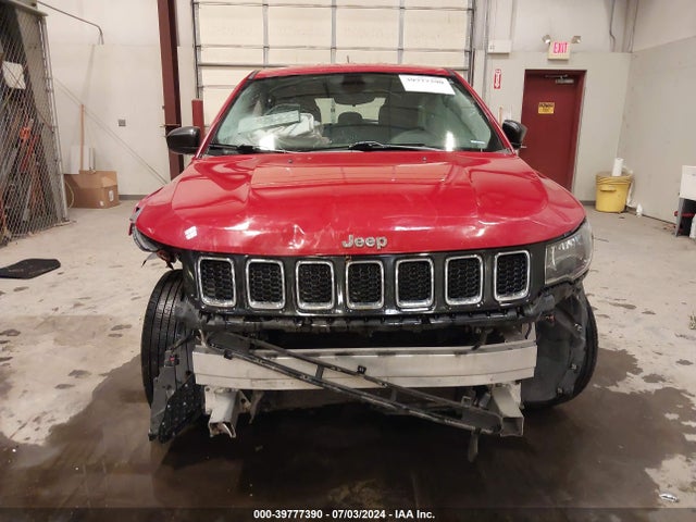 3C4NJDAB1JT399628 Jeep Compass Sport 4x4