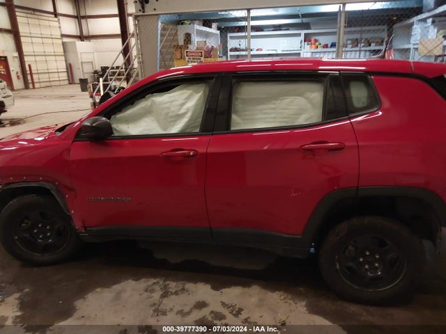 3C4NJDAB1JT399628 Jeep Compass Sport 4x4