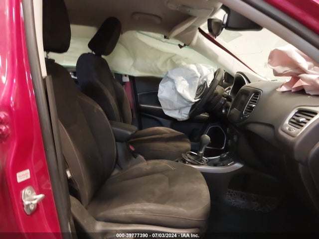 3C4NJDAB1JT399628 Jeep Compass Sport 4x4