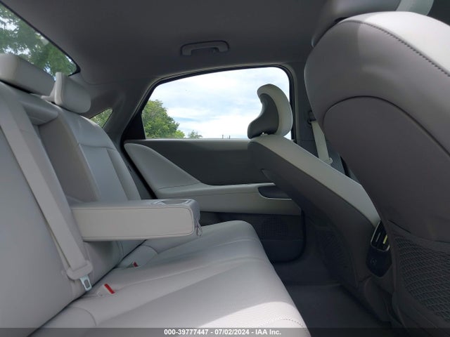 KMHM34AC8PA029965 Hyundai Ioniq 6 Sel