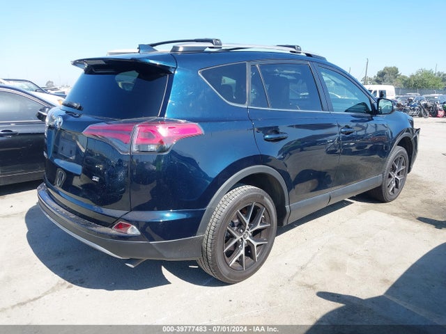 Toyota RAV4 SE 2018 JTMNFREV8JJ189599 Image 4