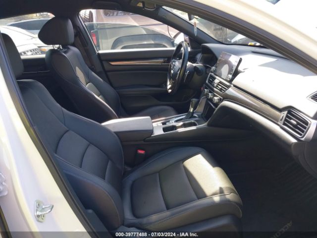 1HGCV1F32MA105744 Honda Accord Sport