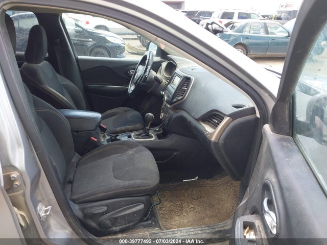 Jeep Cherokee Latitude 2015 1C4PJMCB0FW691892 Image 5