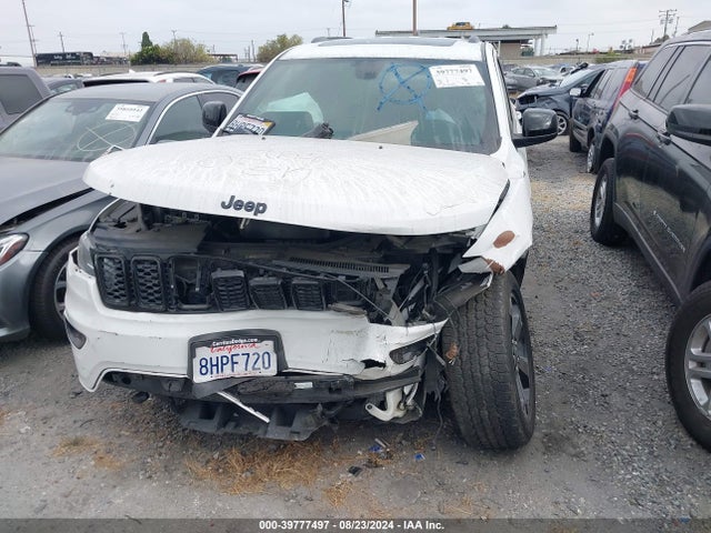 1C4RJFAG2KC593901 Jeep Grand Cherokee Upland 4x4