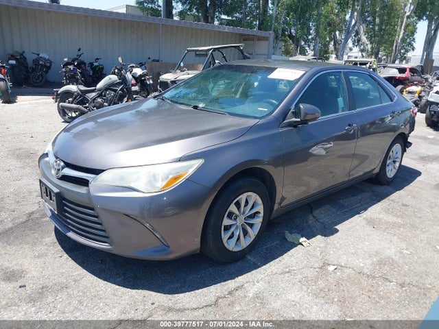 Toyota CAMRY LE 2016 4T4BF1FK6GR581756 Image 2