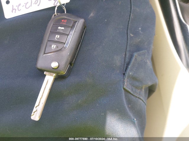 Toyota CAMRY LE 2020 4T1C11AK3LU506432 Image 11