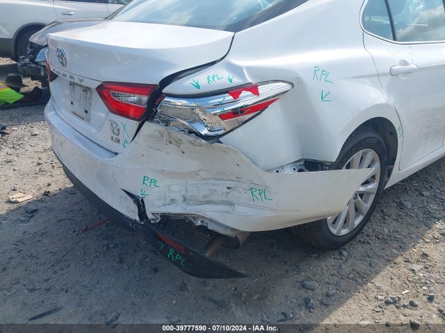 Toyota CAMRY LE 2020 4T1C11AK3LU506432 Image 6