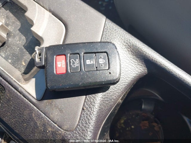 Toyota Rav4 Xle 2018 2T3RFREV7JW829725 Image 11