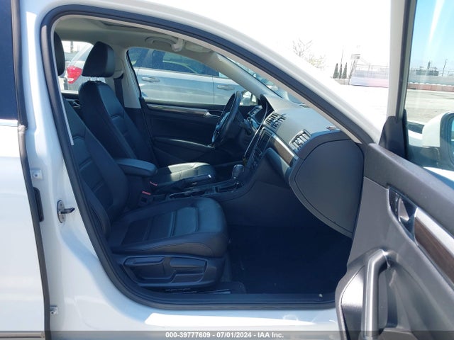 1VWBT7A34HC072442 Volkswagen Passat 1.8t Se