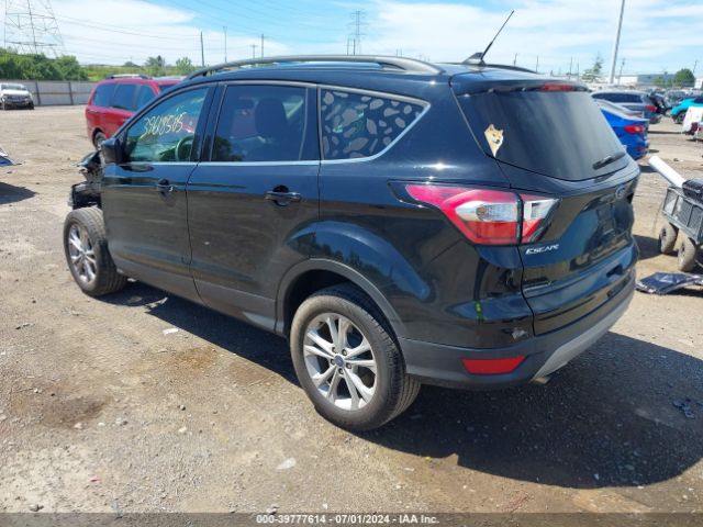 1FMCU0GD5JUC11436 Ford ESCAPE SE