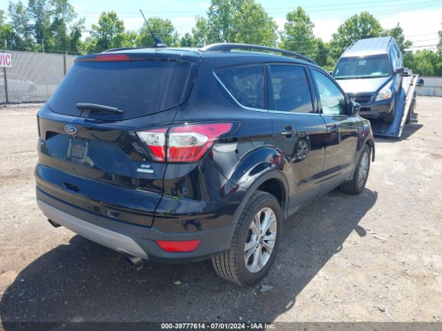 1FMCU0GD5JUC11436 Ford ESCAPE SE