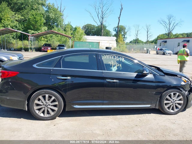 Hyundai Sonata Limited 2016 5NPE34AF0GH403979 Image 14