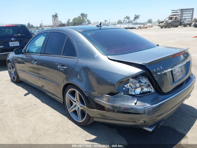 2007 MERCEDES-BENZ E 63 AMG WDBUF77X27B133951 Photo 2