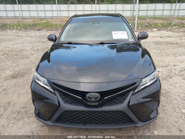 4T1B11HK3JU153673 Toyota CAMRY SE