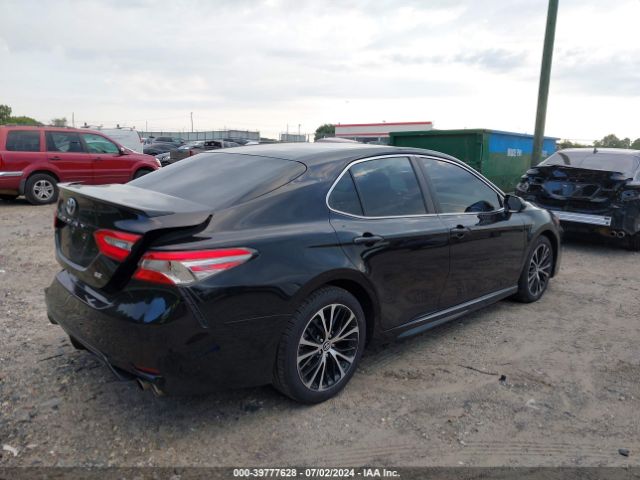 4T1B11HK3JU153673 Toyota CAMRY SE