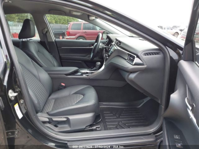 4T1B11HK3JU153673 Toyota CAMRY SE