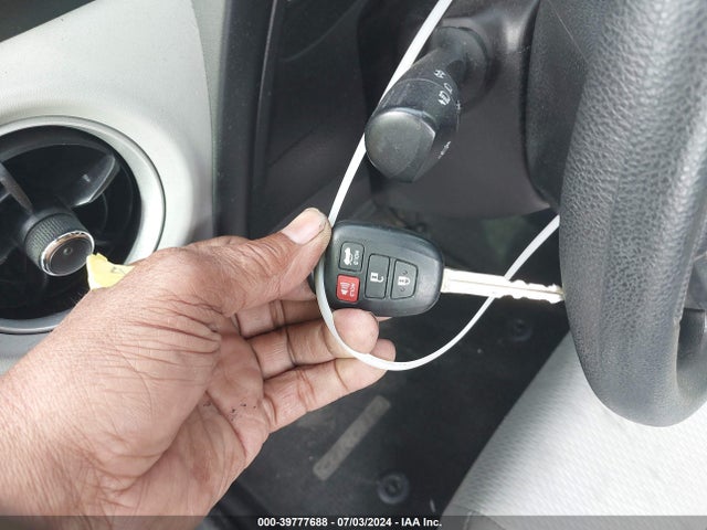 Toyota COROLLA LE 2019 2T1BURHE7KC168745 Image 11