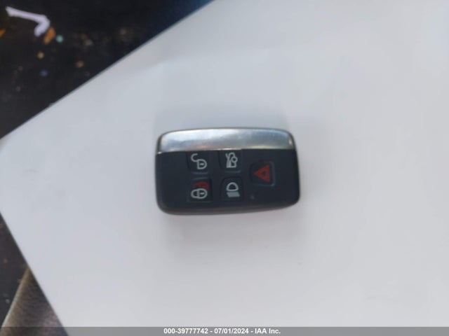 2014 JAGUAR XF SAJWA0ES5EPU29779 Photo 10