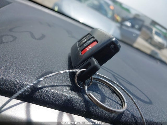 Toyota Rav4 Xle 2018 2T3WFREV9JW512743 Image 11