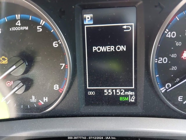 Toyota Rav4 Xle 2018 2T3WFREV9JW512743 Image 16