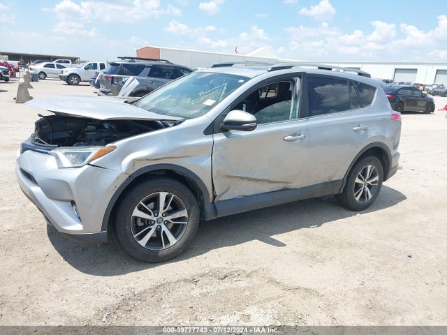 Toyota Rav4 Xle 2018 2T3WFREV9JW512743 Image 6
