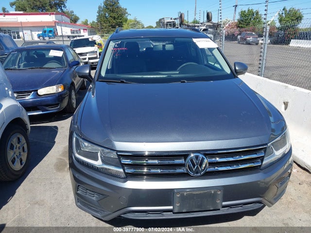 3VV1B7AX0JM103518 Volkswagen Tiguan 2.0t S