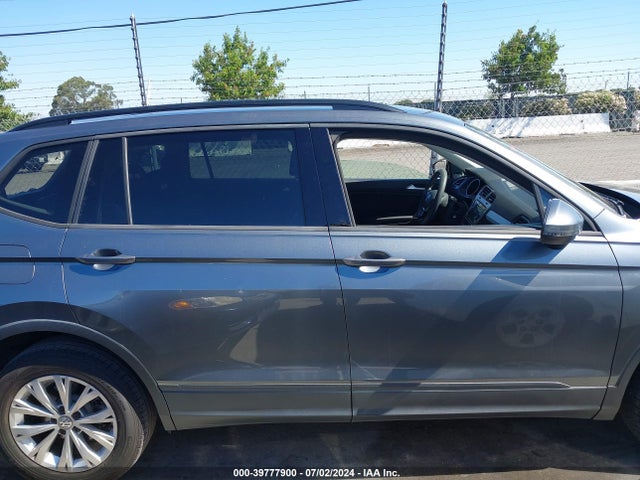 3VV1B7AX0JM103518 Volkswagen Tiguan 2.0t S
