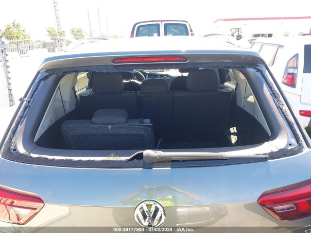 3VV1B7AX0JM103518 Volkswagen Tiguan 2.0t S