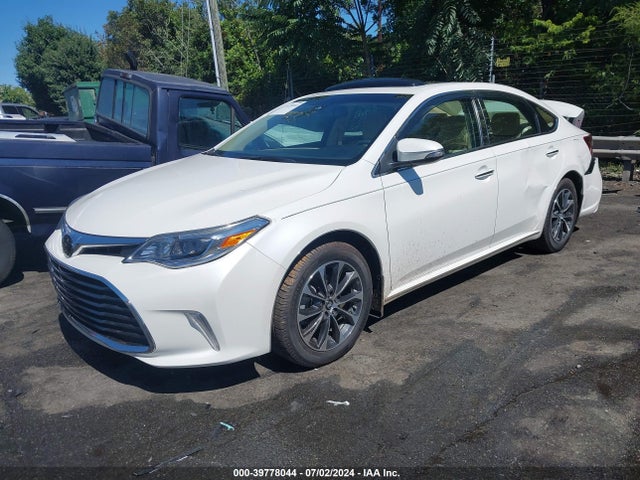 Toyota Avalon Xle Premium 2018 4T1BK1EB3JU287200 Image 2