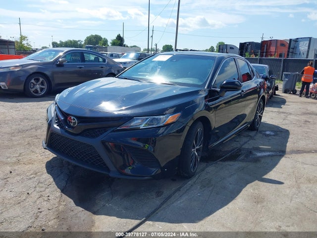 Toyota CAMRY SE 2018 JTNB11HK7J3020128 Image 2