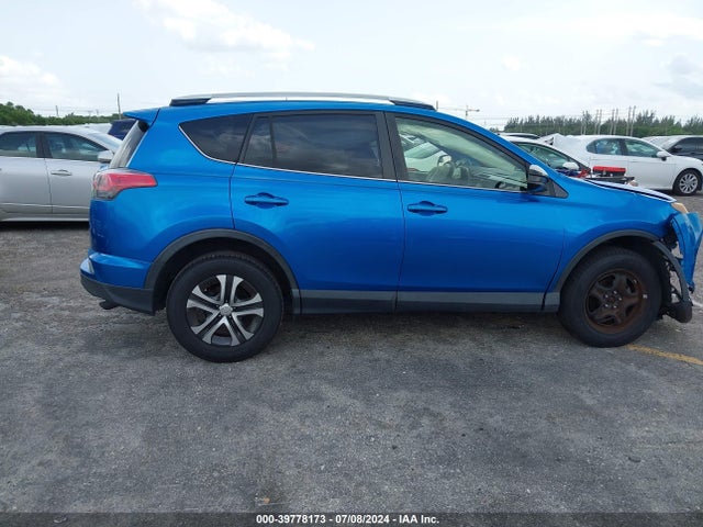 Toyota RAV4 LE 2017 JTMZFREV9HJ119380 Image 14