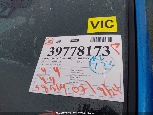 Toyota RAV4 LE 2017 JTMZFREV9HJ119380 Image 6