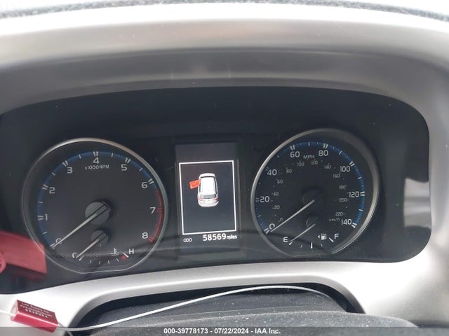 Toyota RAV4 LE 2017 JTMZFREV9HJ119380 Image 7