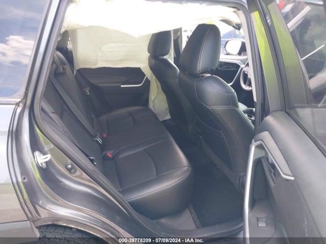 Toyota RAV4 LE 2021 2T3K1RFV8MC133752 Image 8