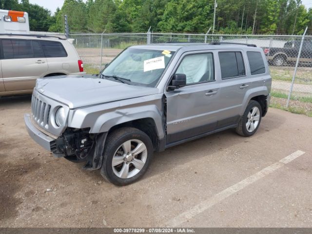 1C4NJPFA7FD349573 Jeep Patriot Latitude