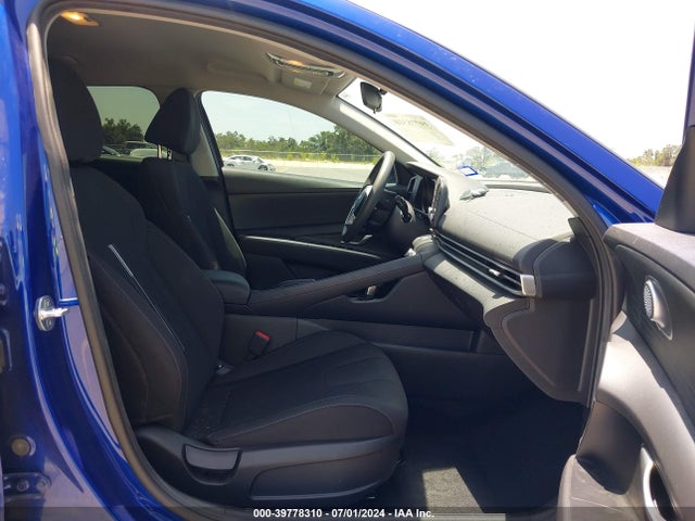 Hyundai ELANTRA SEL 2022 5NPLM4AG8NH066326 Image 5