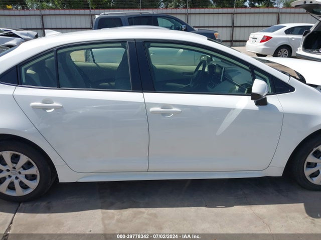 Toyota COROLLA LE 2021 JTDEPMAE3MJ122287 Image 13