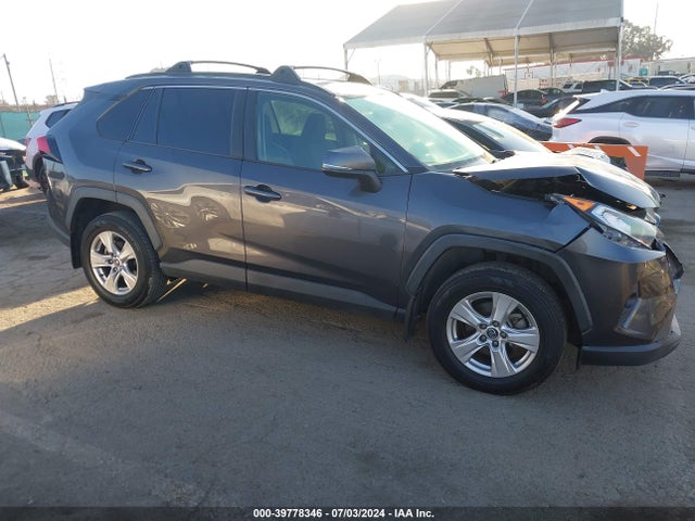 Toyota Rav4 Xle 2019 2T3W1RFV6KW027118 main image