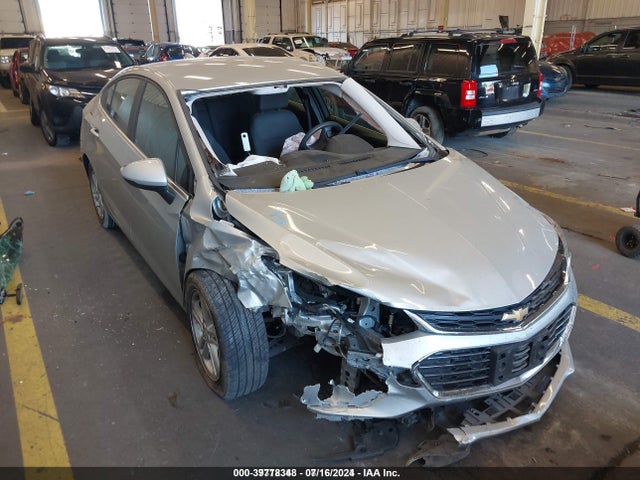 Chevrolet Cruze Lt Auto 2018 1G1BE5SM4J7164764 Image 1