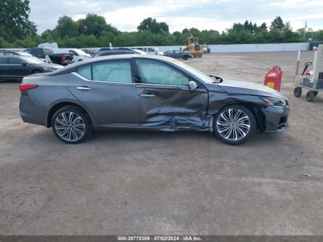 1N4BL4EW8RN349370 Nissan Altima Sl Intelligent Awd