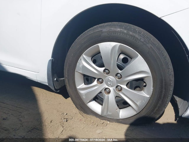 Hyundai ELANTRA SE 2016 5NPDH4AE8GH757365 Image 6