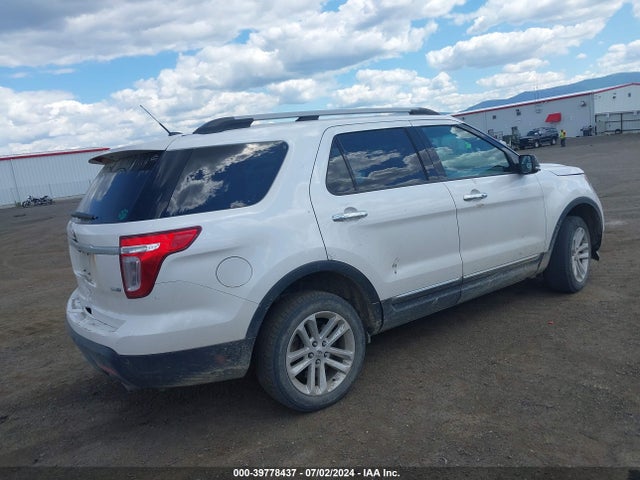 Ford EXPLORER XLT 2015 1FM5K8D88FGC06404 Image 4