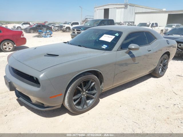 2C3CDZAG2JH183193 Dodge Challenger Sxt Plus