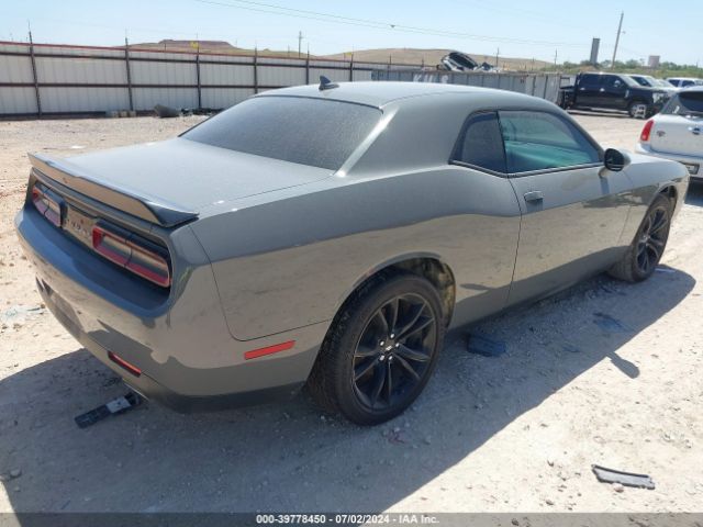 2C3CDZAG2JH183193 Dodge Challenger Sxt Plus