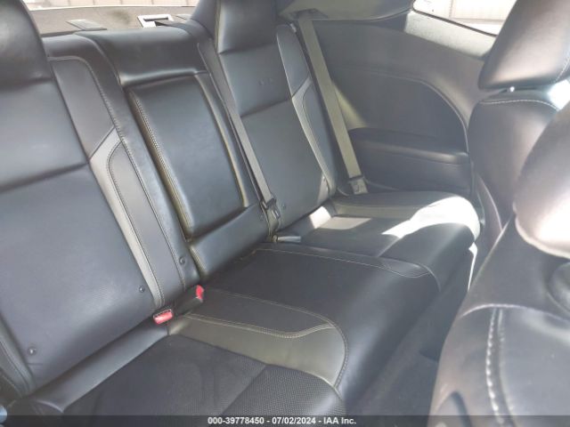 2C3CDZAG2JH183193 Dodge Challenger Sxt Plus